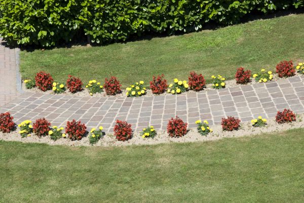Cost of Garden Paving in North Canton